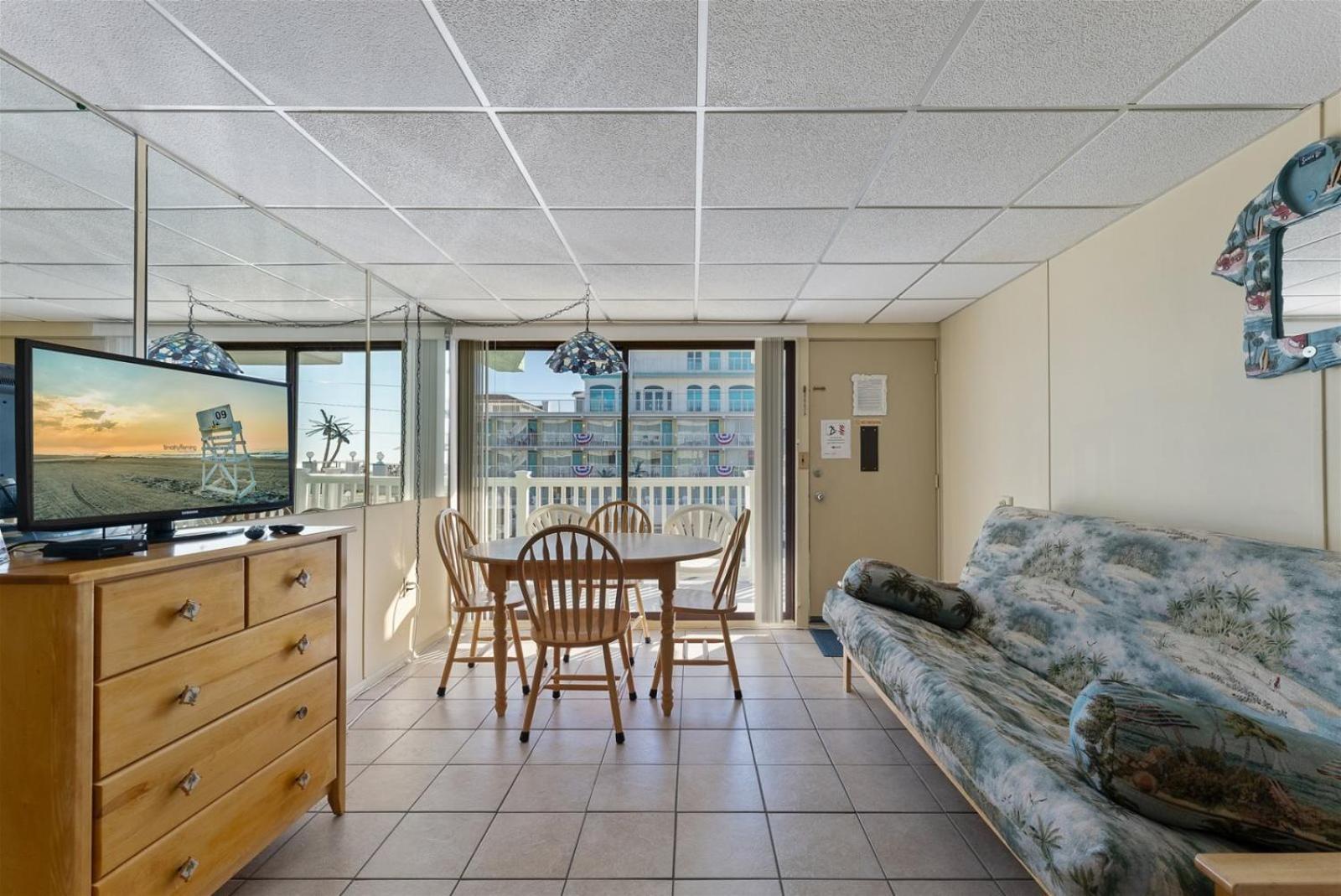404 E Denver Ave, Unit 216 Уайлдууд Крест Екстериор снимка