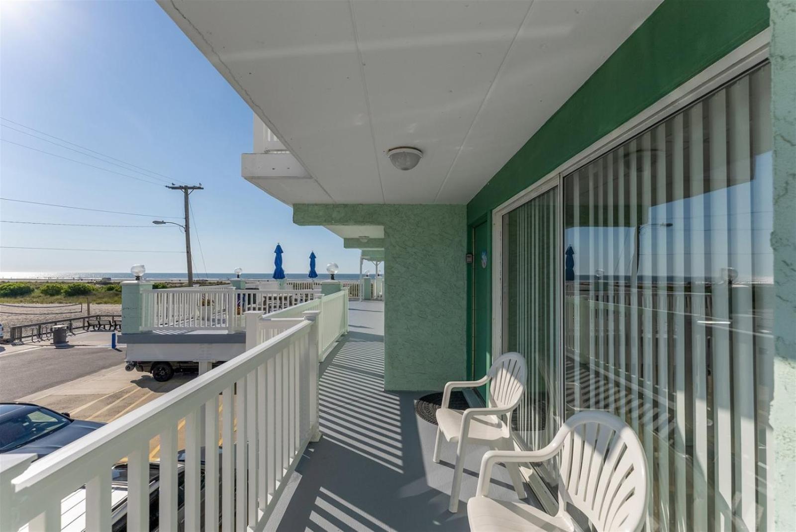 404 E Denver Ave, Unit 216 Уайлдууд Крест Екстериор снимка